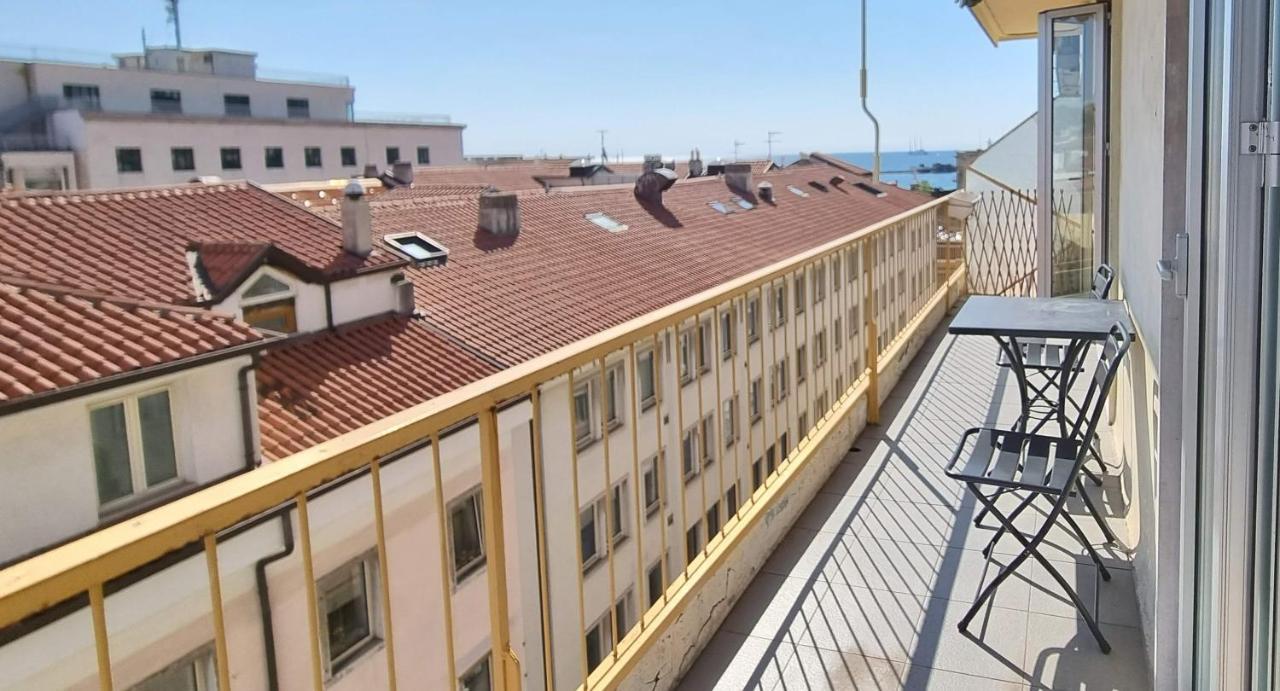 Milano Apartment Trieste Bagian luar foto