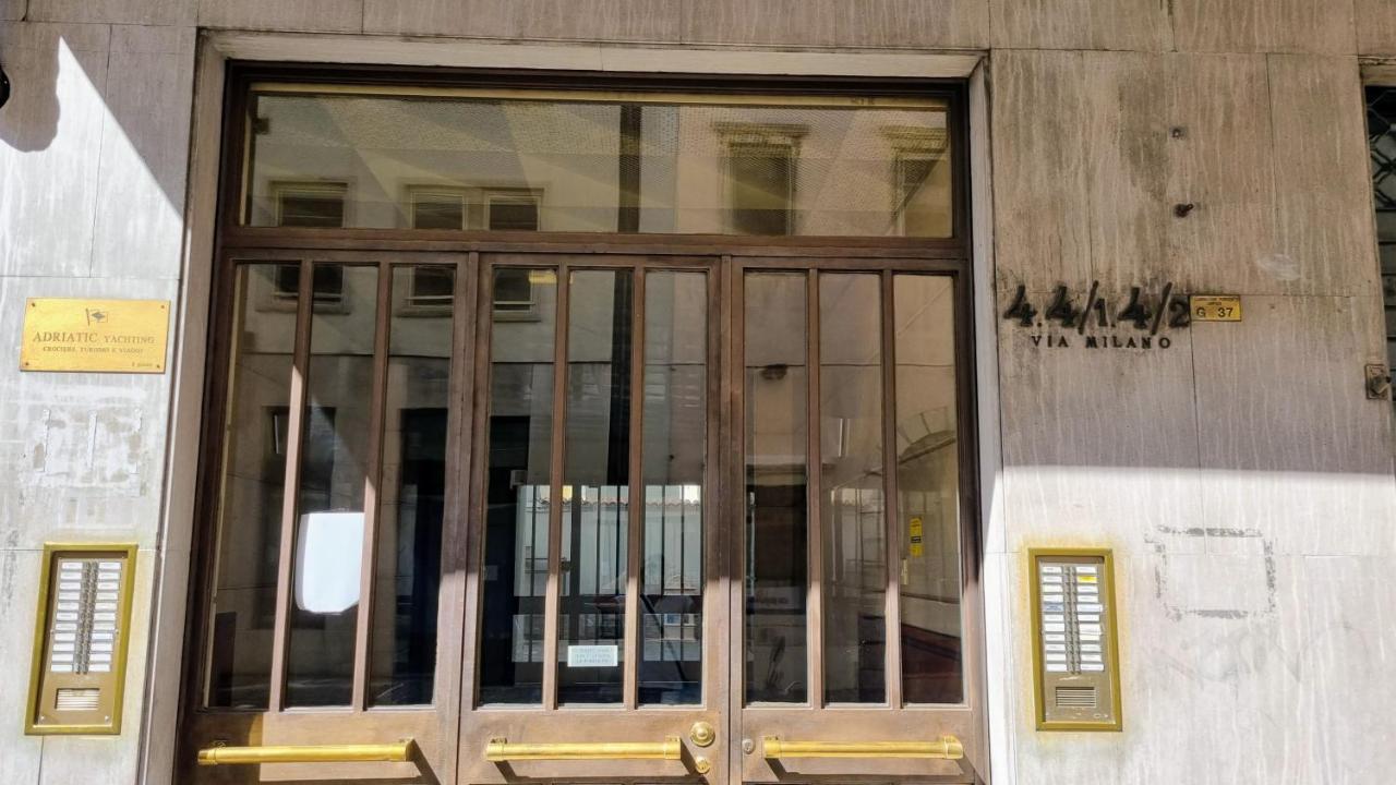 Milano Apartment Trieste Bagian luar foto