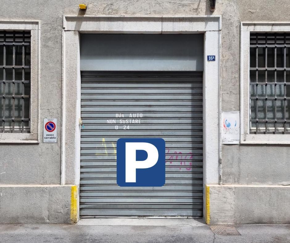 Milano Apartment Trieste Bagian luar foto