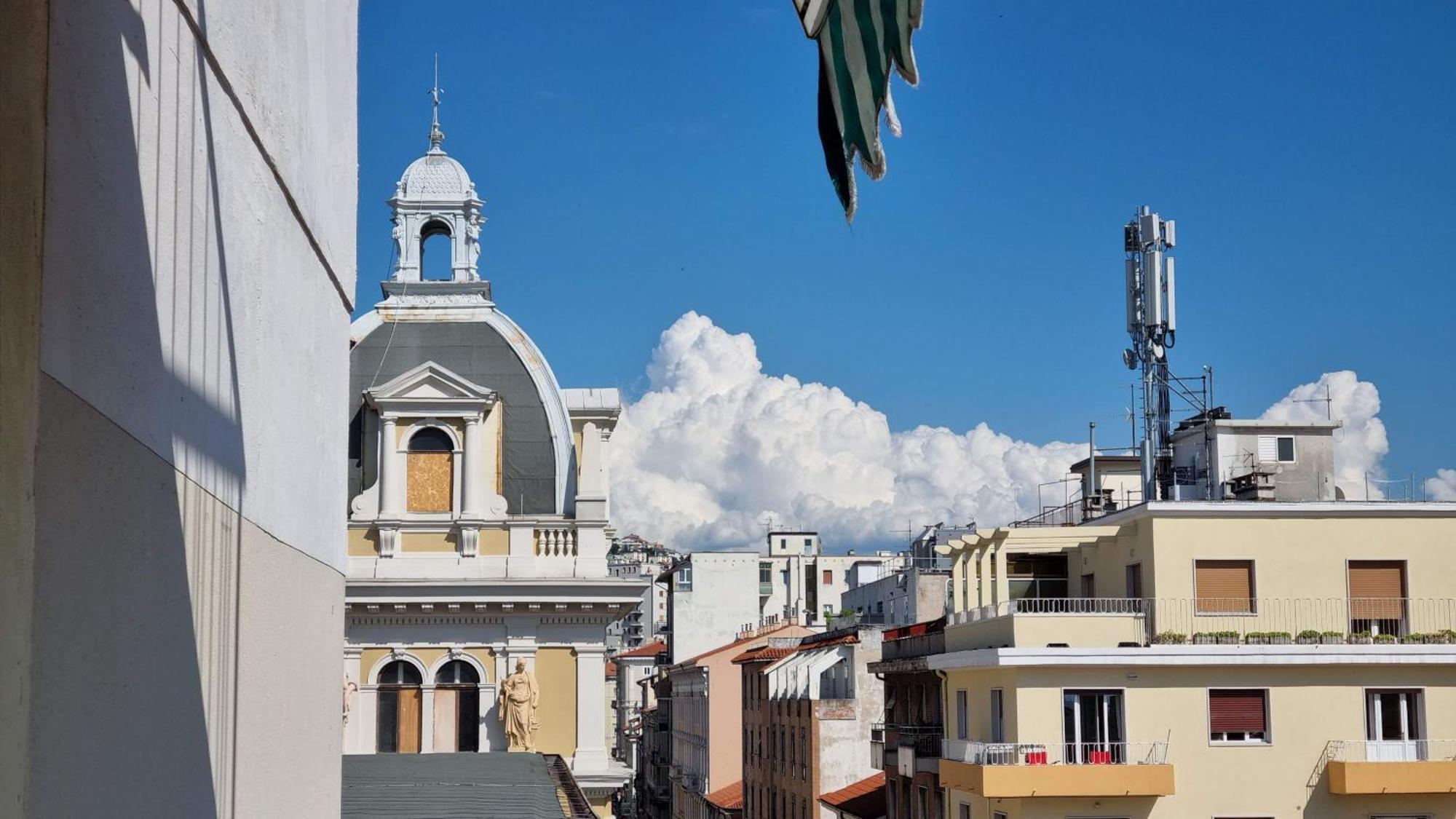 Milano Apartment Trieste Bagian luar foto