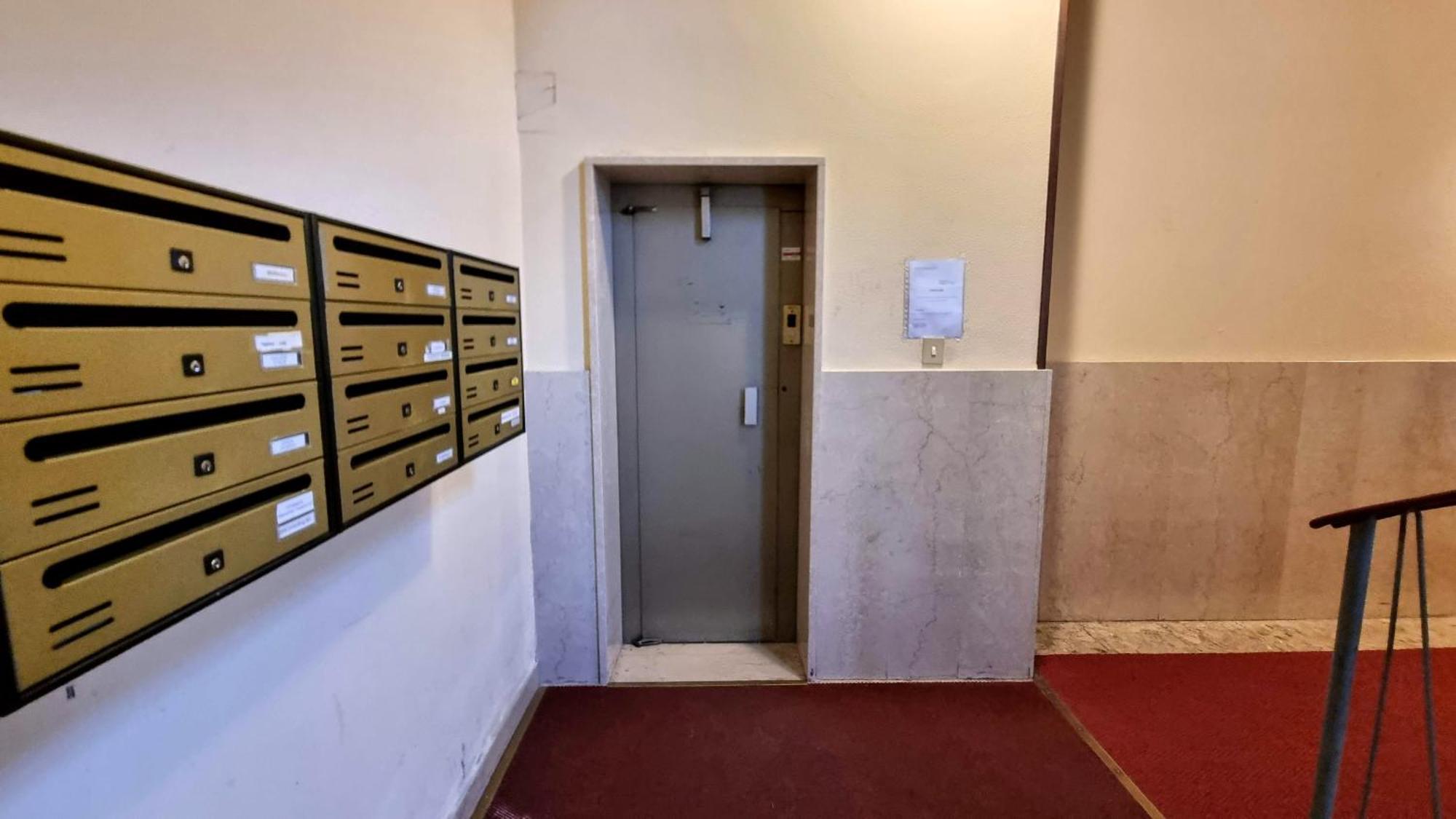 Milano Apartment Trieste Bagian luar foto